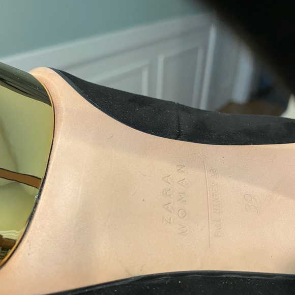 Sexy Black and Gold Semi Platform Heels✨ - Picture 10 of 10